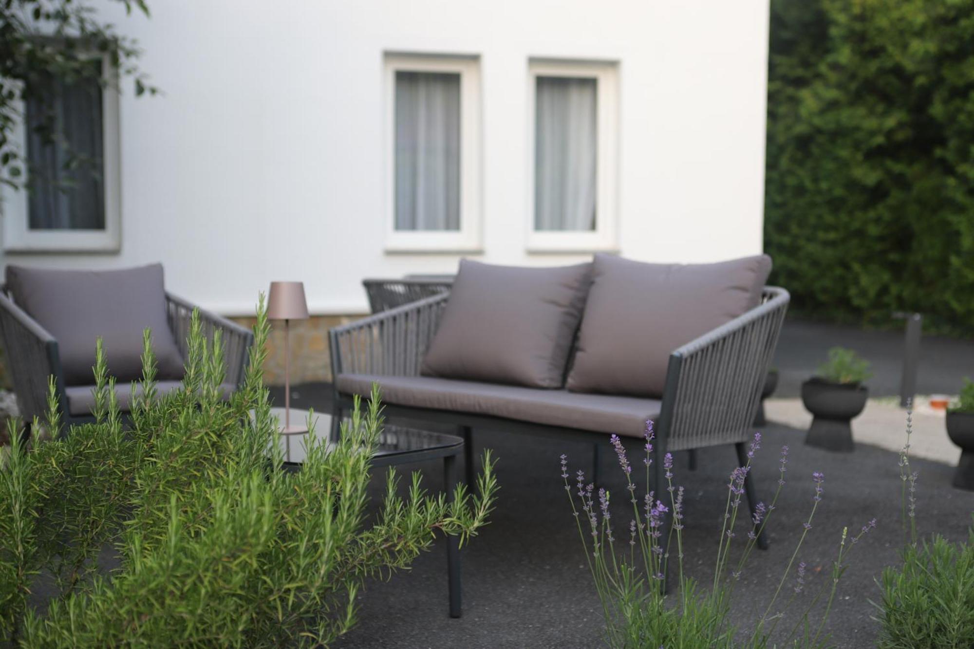The Secret Garden - Keszthely Bed & Breakfast エクステリア 写真